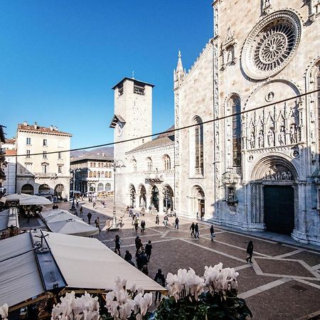 코모 La Finestra Sul Duomo - The House Of Travelers 아파트 외부 사진